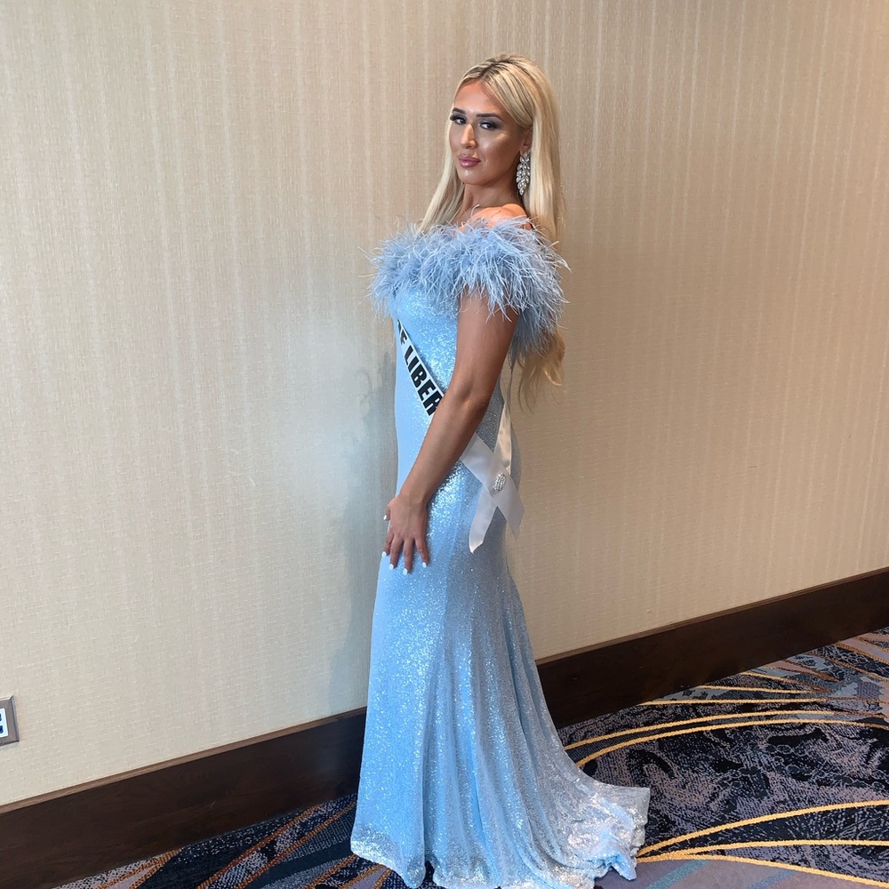 JOVANI GOWN 06166